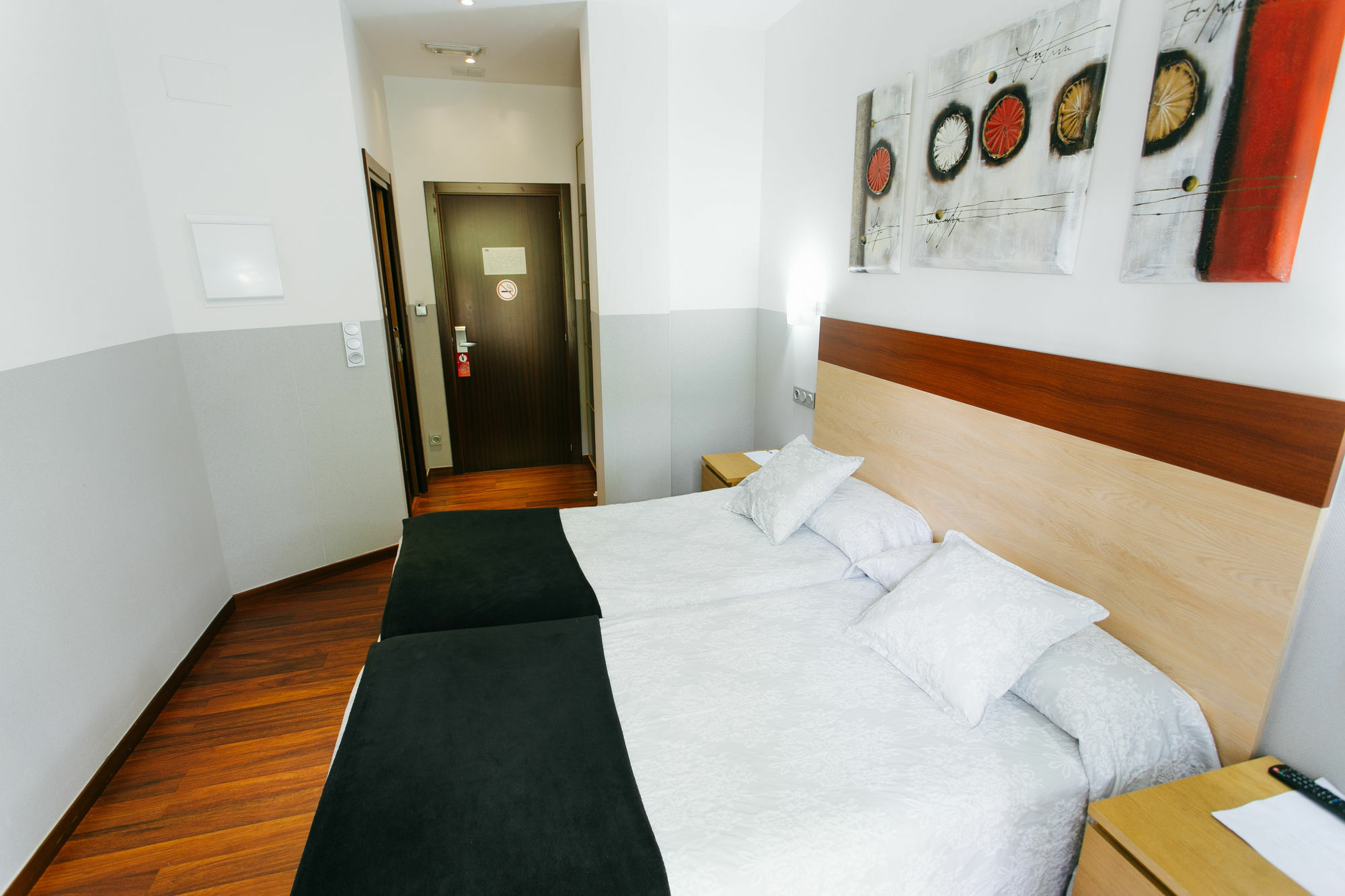 Hostal San Ignacio Centro サン・セバスティアン エクステリア 写真