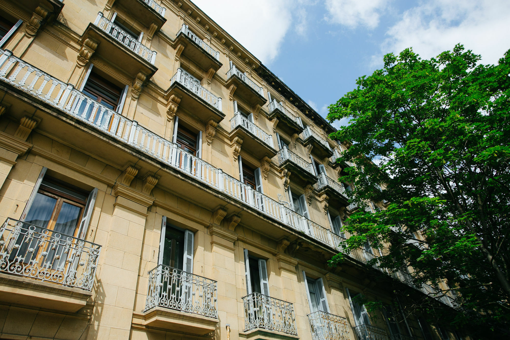 Hostal San Ignacio Centro サン・セバスティアン エクステリア 写真